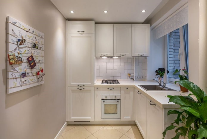 juego de cocina con un área de 6 metros cuadrados