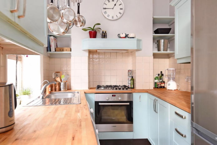 Esquema de colores del interior de una cocina de 8 m².