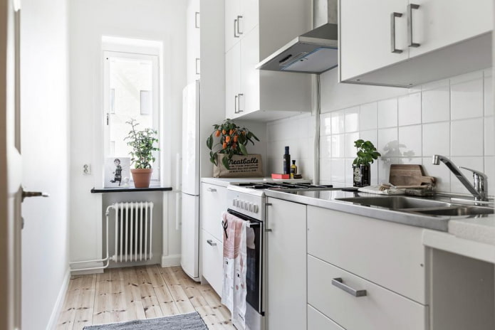 Planificación de una cocina estrecha de 8 m²