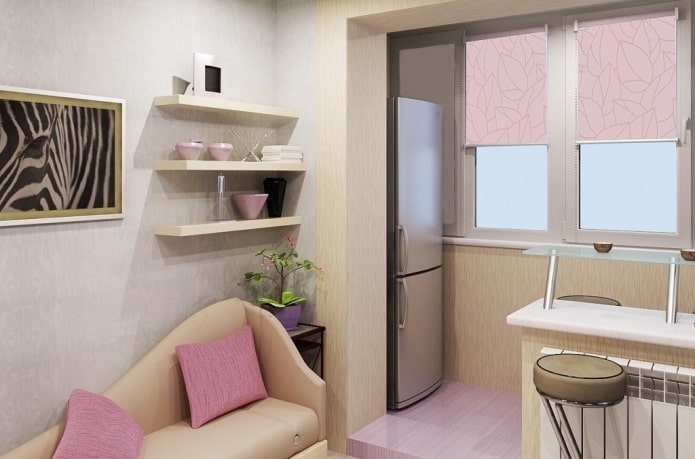 muebles en el interior de una cocina combinada con logia