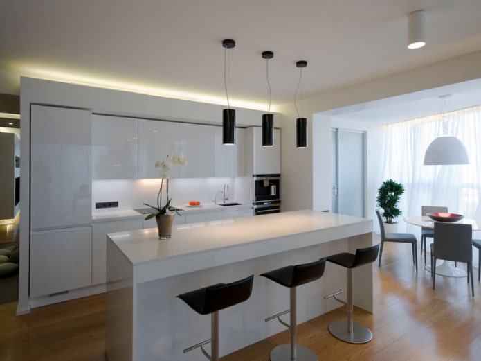 Diseño de una cocina con logia en estilo loft minimalista