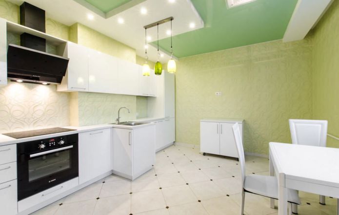 Papel pintado verde en la cocina