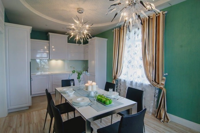 Cortinas de cocina con papel pintado verde