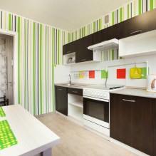 Diseño de cocina con papel pintado verde: 55 fotos modernas de interiores - 10