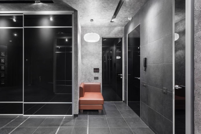 Diseño de pasillo en el interior de un apartamento de 100 metros cuadrados