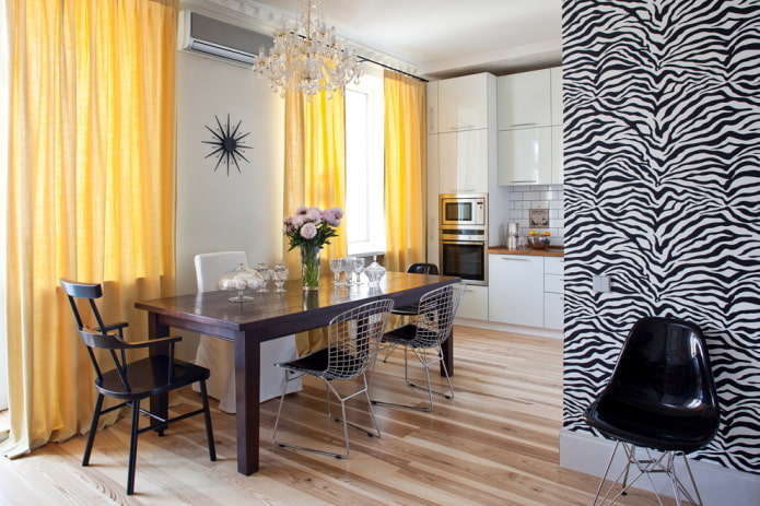 Interior de la cocina en un apartamento de 36 metros cuadrados
