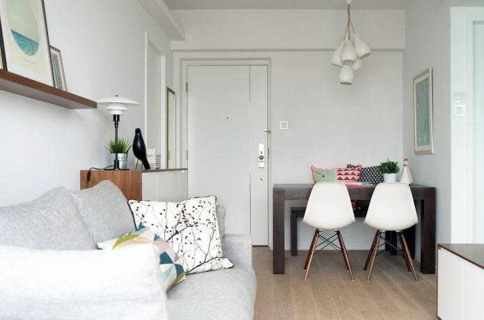 Dormitorio-sala de estar con zona de trabajo