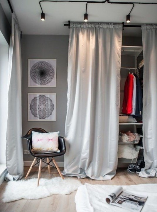 diseño de vestidor en el interior de un apartamento de 40 metros cuadrados