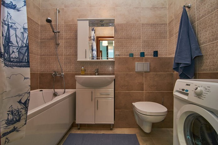 Baño en un apartamento de 44 m²