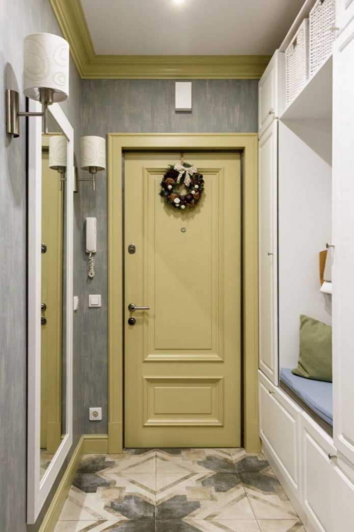 Diseño de pasillo en el interior de un apartamento de 45 metros cuadrados