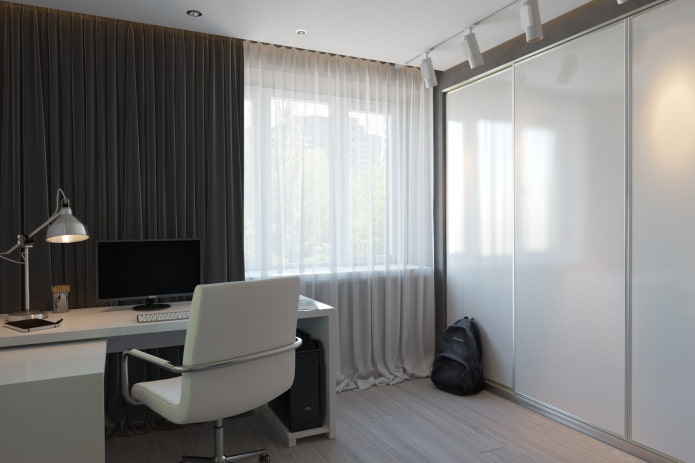 interior de oficina en un apartamento de 50 metros cuadrados