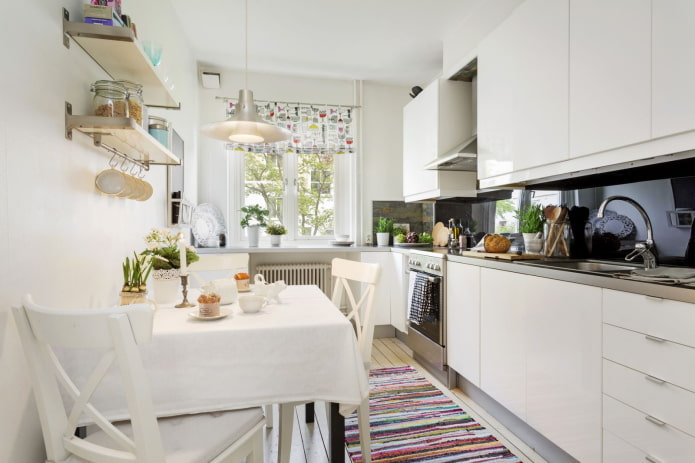Interior de cocina en un apartamento de 50 metros cuadrados