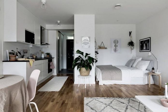 Decoración blanca como la nieve en un estudio escandinavo