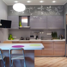Diseño de cocina pequeña con barra de bar-8