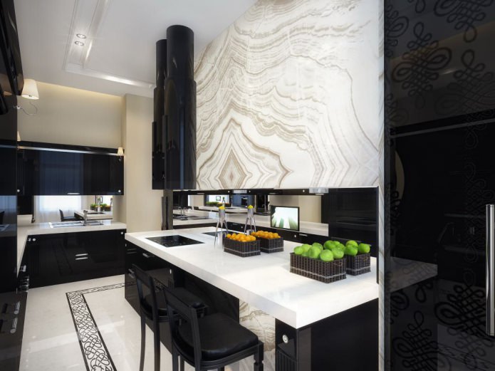 Interior de una cocina pequeña con barra