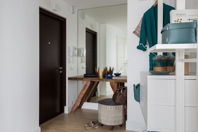small passage layout