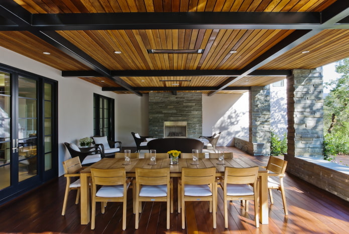 diseño de techo en la veranda