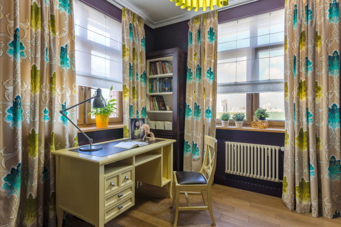 cortinas decoradas con patrones en el interior