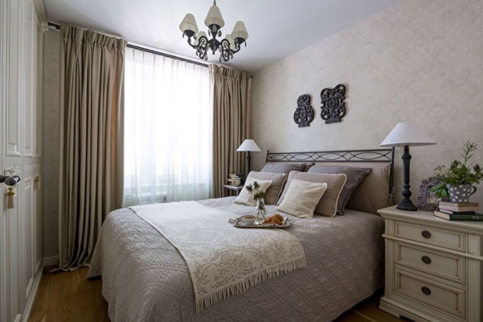 dormitorio pequeño de estilo provenzal