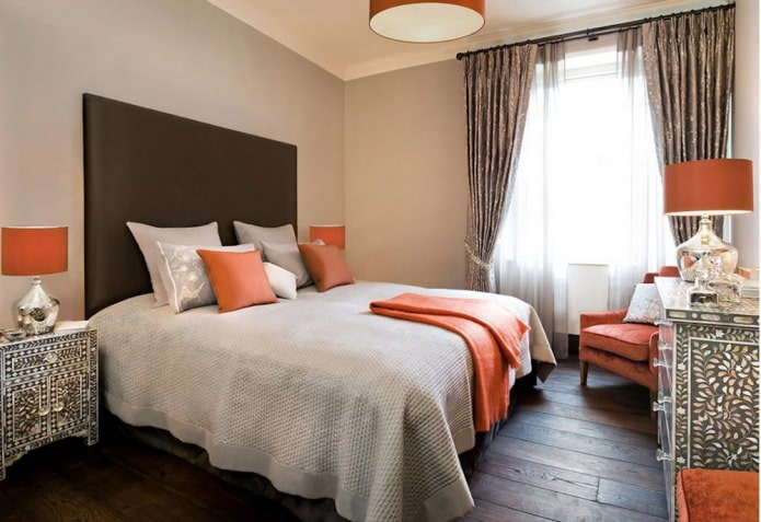 accesorios y textiles en tonos naranjas