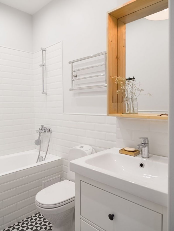 azulejos de ladrillo en el baño