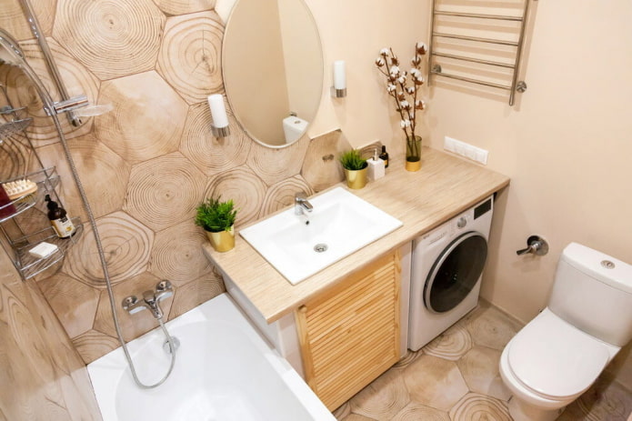 Azulejos imitación madera en el baño