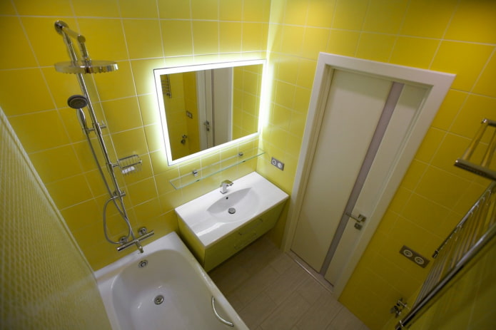 Baño en tonos amarillos