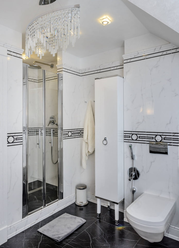 Baño en blanco y negro