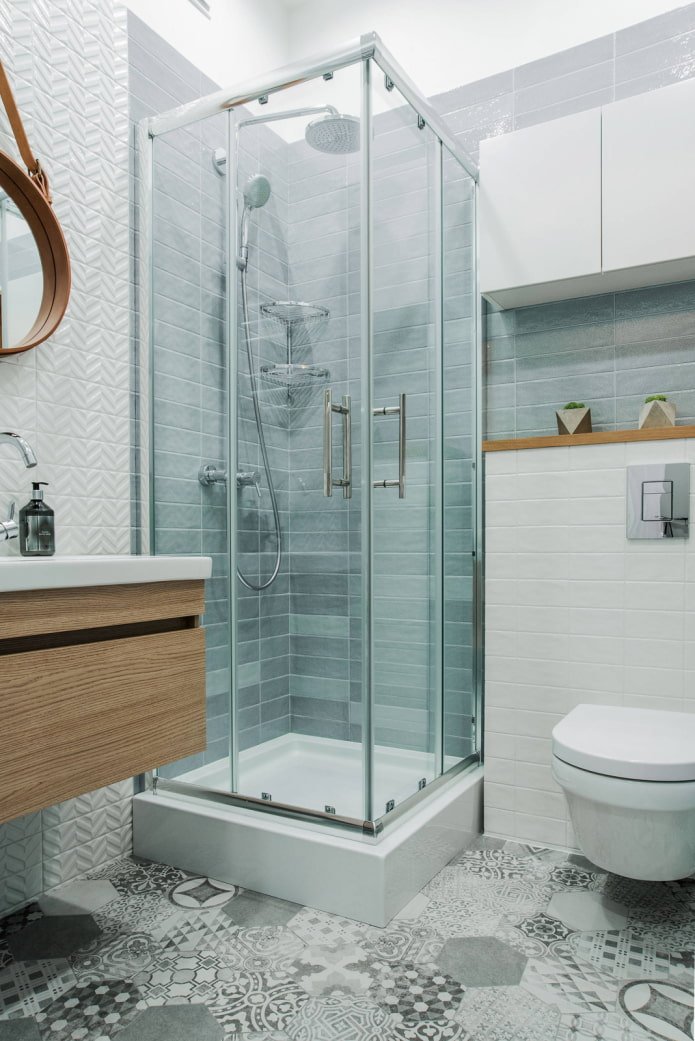 Baño en tonos grises y azules