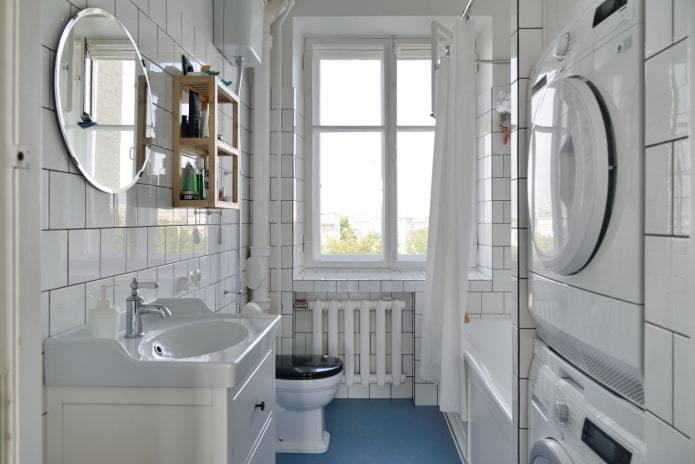 Gran ventanal en el baño