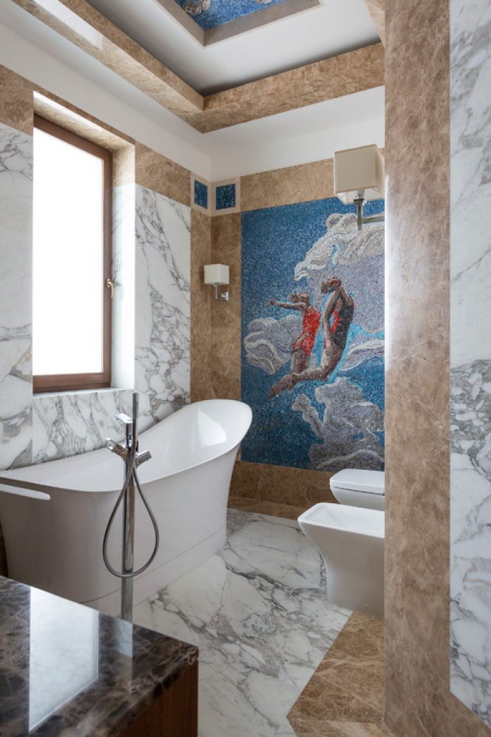 Mosaico en la pared de la ducha