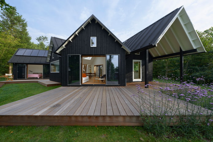 casa grande en estilo escandinavo
