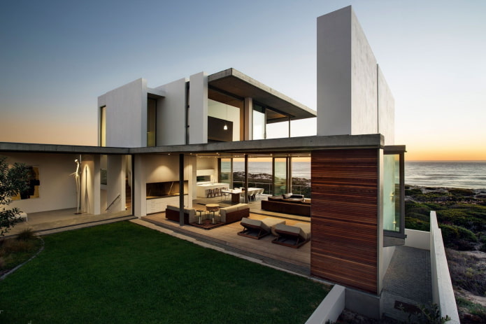 casa de estilo high-tech a la orilla del mar