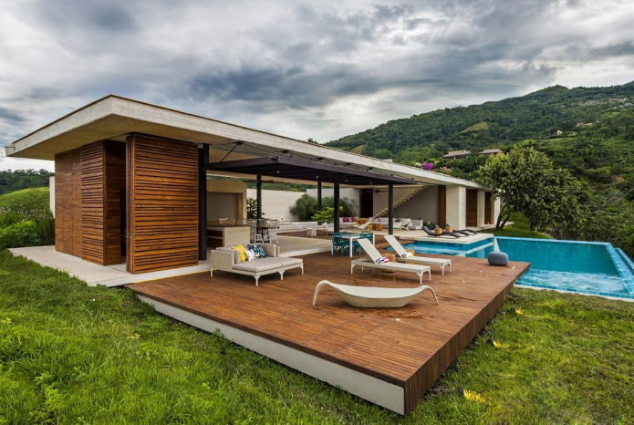 casa con terraza de estilo high-tech