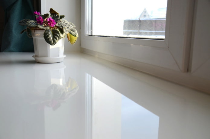 wide window sill