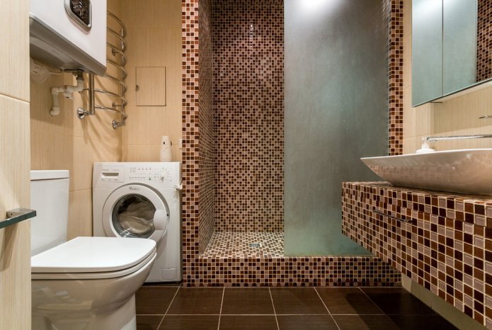 Ducha de azulejos