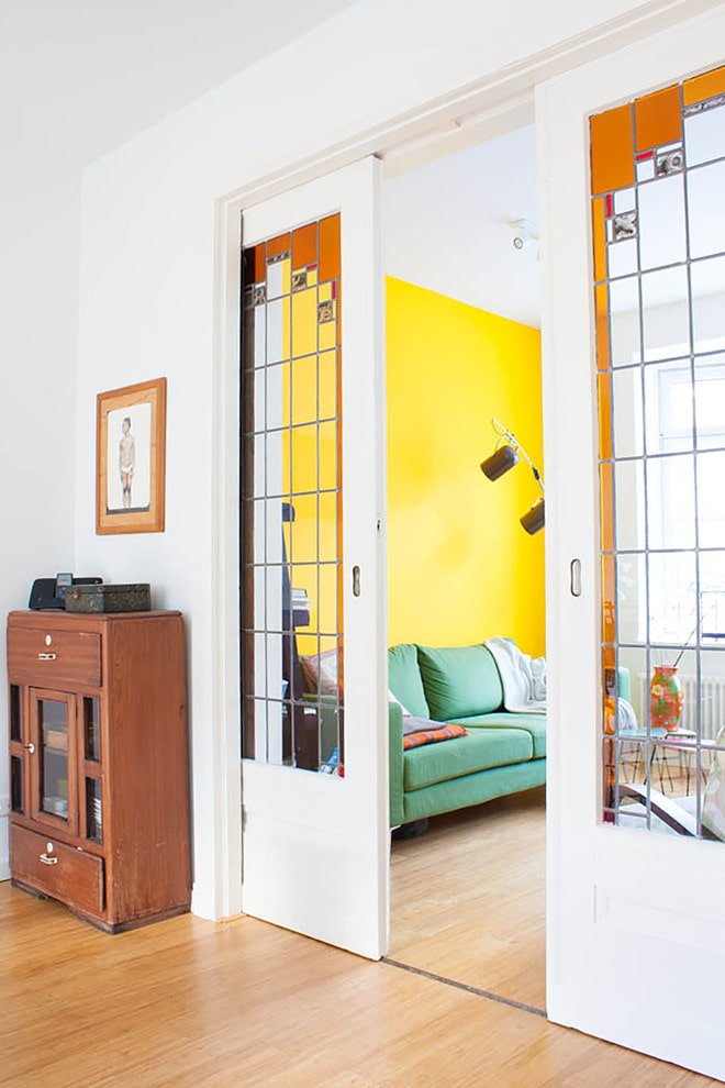 Puertas de compartimento con insertos en el interior