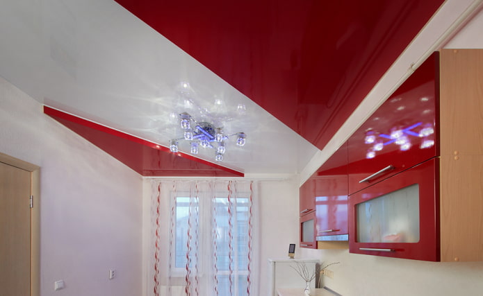 techo rojo y blanco