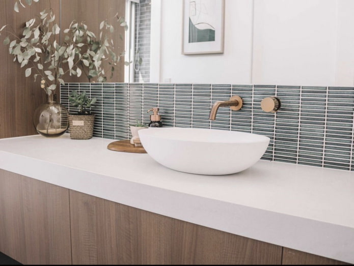 Verde relajante en el baño