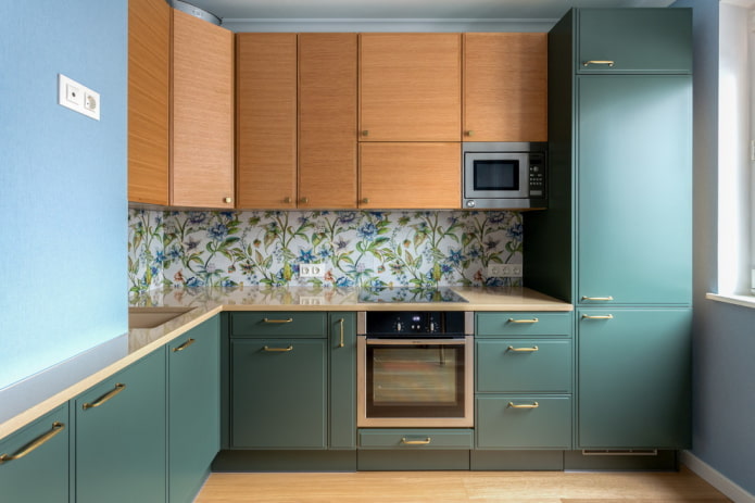 papel pintado en la decoración del delantal de cocina