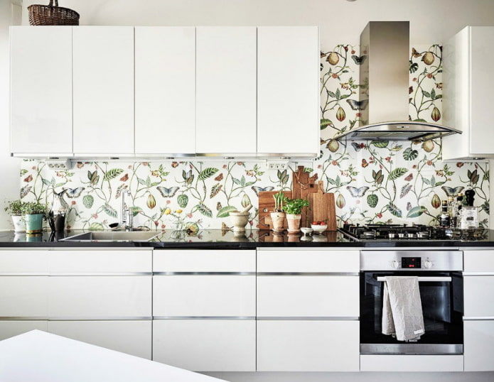 papel pintado en la decoración del delantal de cocina
