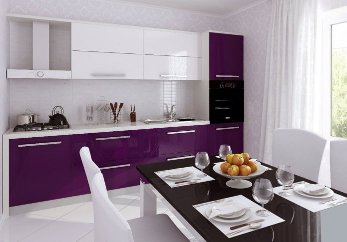 diseño de cocina en tonos blanco y morado