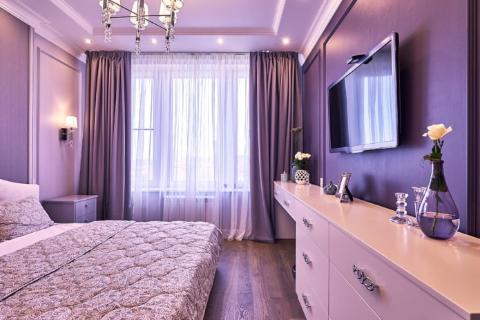 muebles en el interior de un dormitorio lila