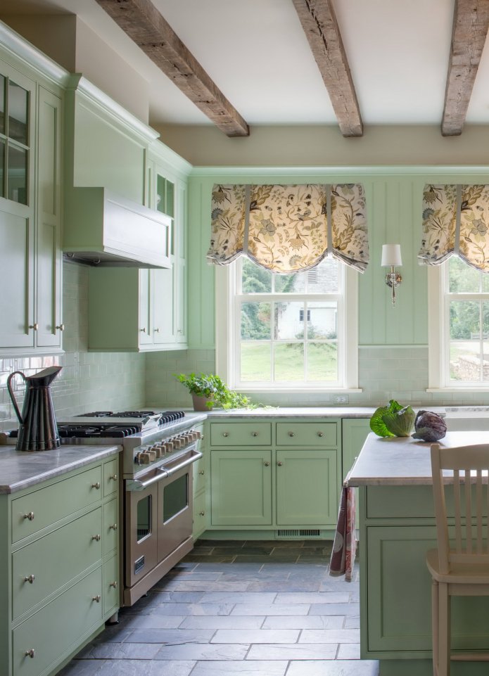 Cortinas francesas en la cocina