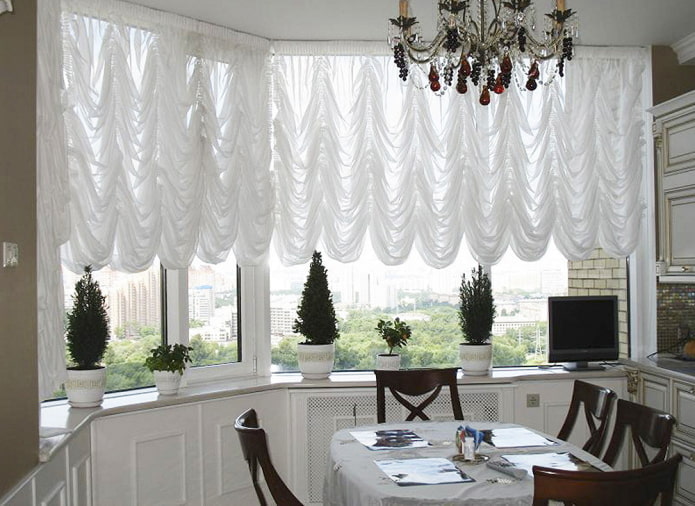 Cortinas de toldo en la cocina