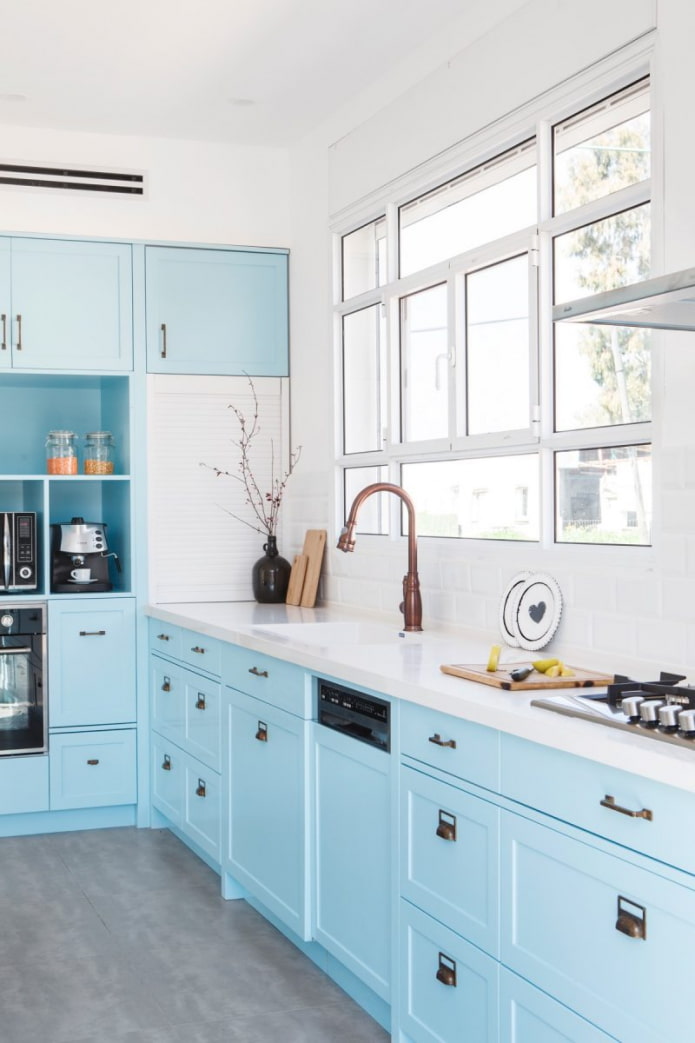 Cocina azul suave