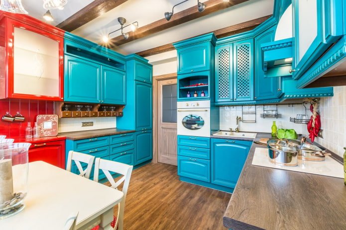 cocina azul y roja