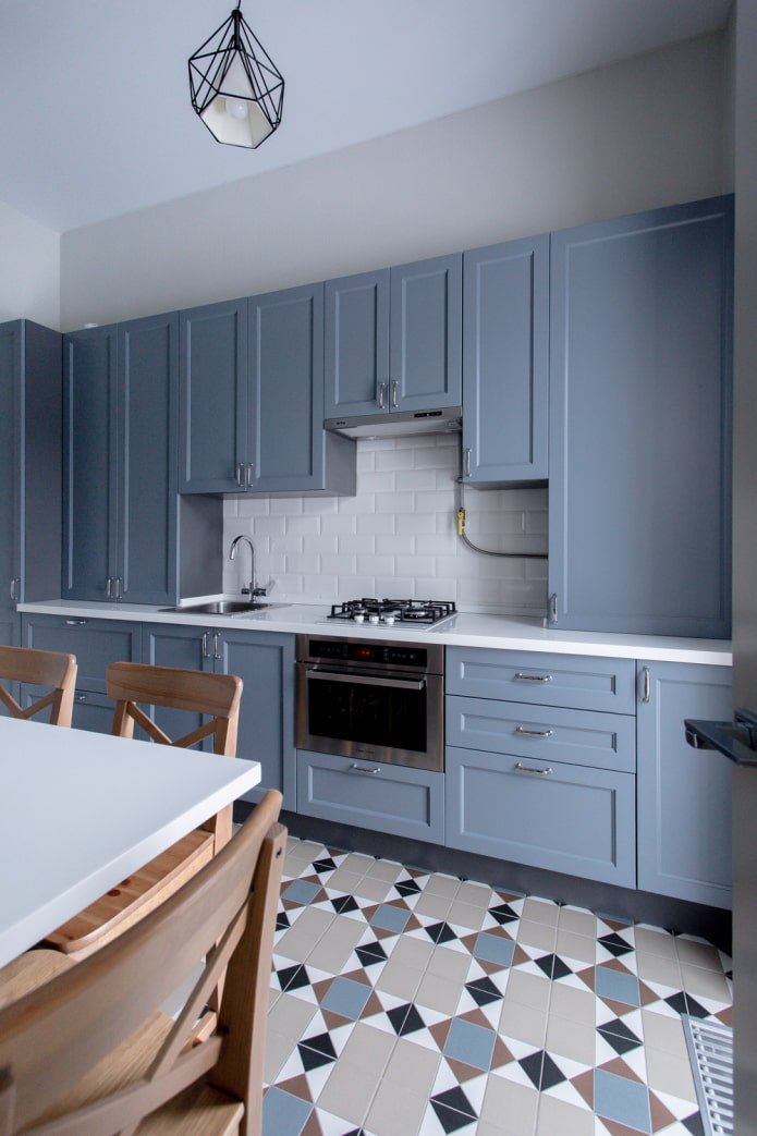 conjunto de cocina azul grisáceo