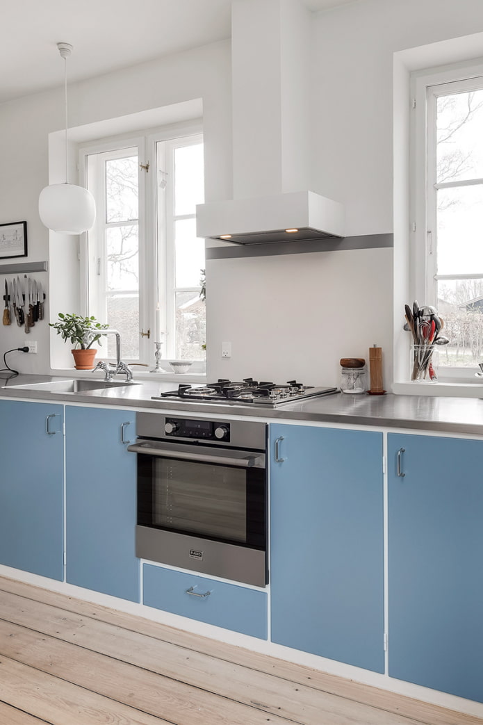 cocina sin armarios superiores