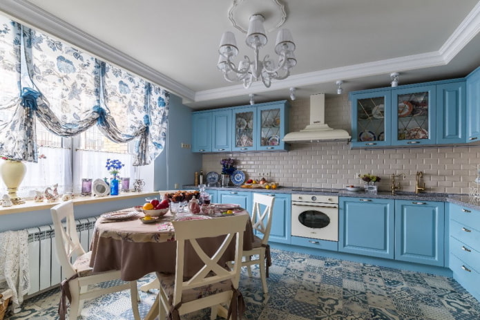 cortinas francesas en la cocina
